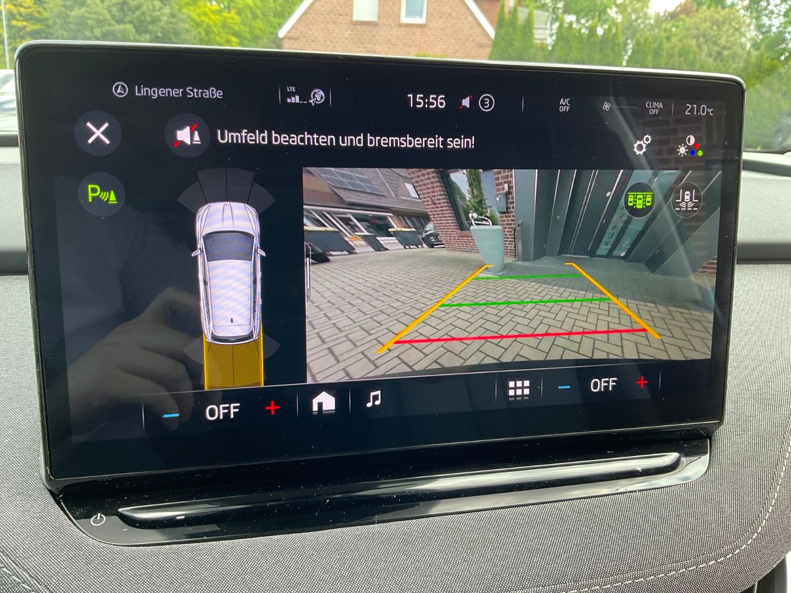Fahrzeugabbildung SKODA Enyaq 60,Kamera,Navi,LED,KAMERA