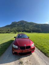 BMW 325i xDrive Coupé - - rote BMW 325