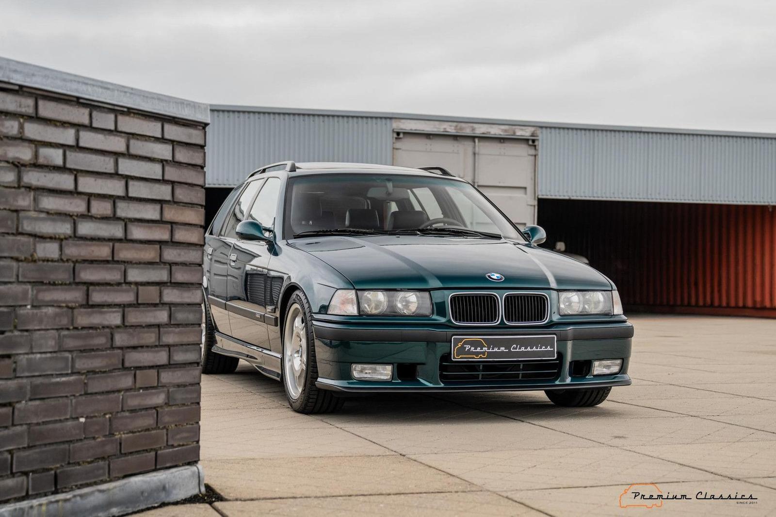 BMW M3 E36 Touring 286ch - Projet unique - Toit ouvrant - Entièrement restauré