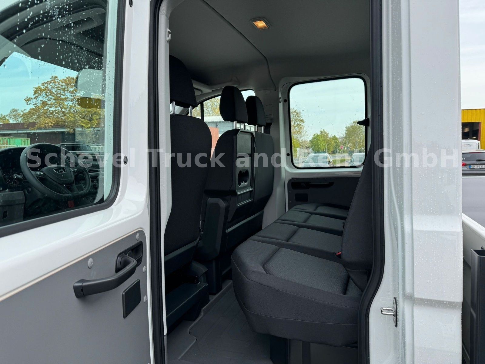 Fahrzeugabbildung MAN TGE 3.180 4x4  DoKa Pritsche Automatik