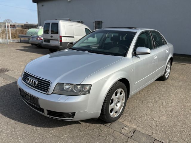 Audi A4 2.0i - lückenloses Audi Scheckheft - TÜV NEU