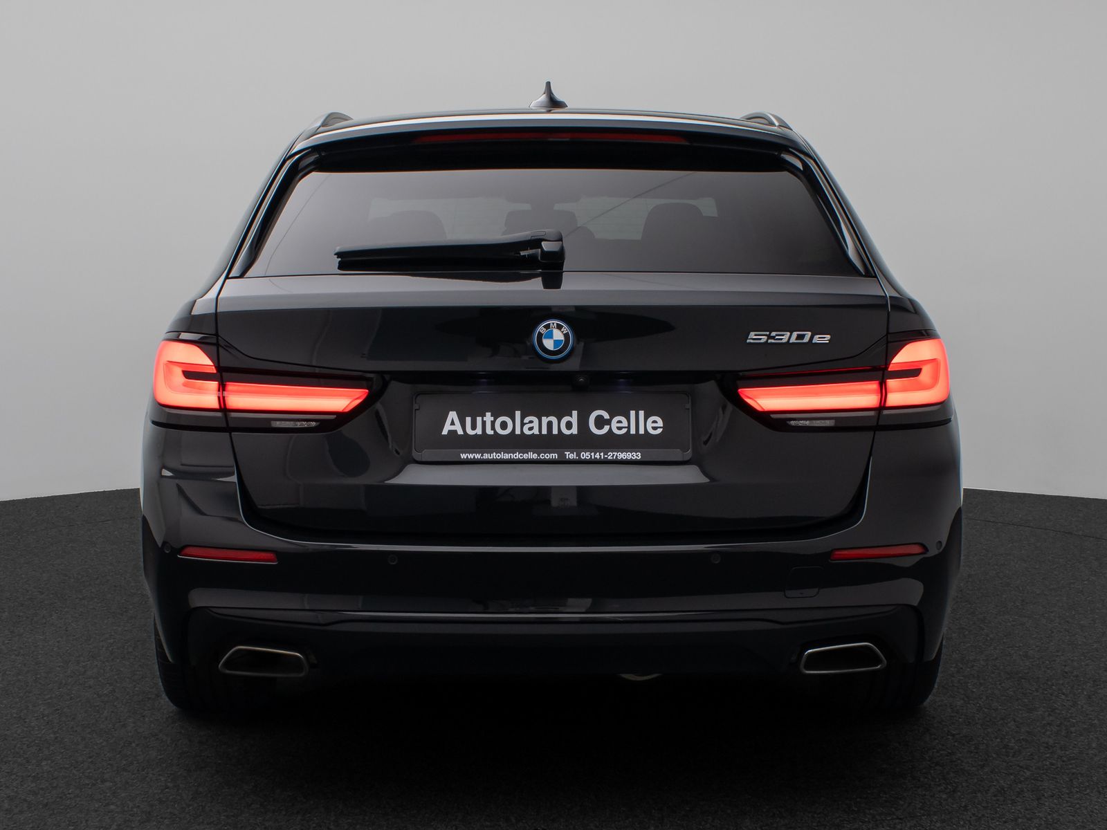 Fahrzeugabbildung BMW 530e Panorama 360°DAB H/K ACC AHK Alarm Leder