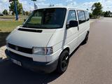 Volkswagen T4 Caravelle 2,5-l-Diesel TDI 75kW Standard - Volkswagen T4: Privatanbieter