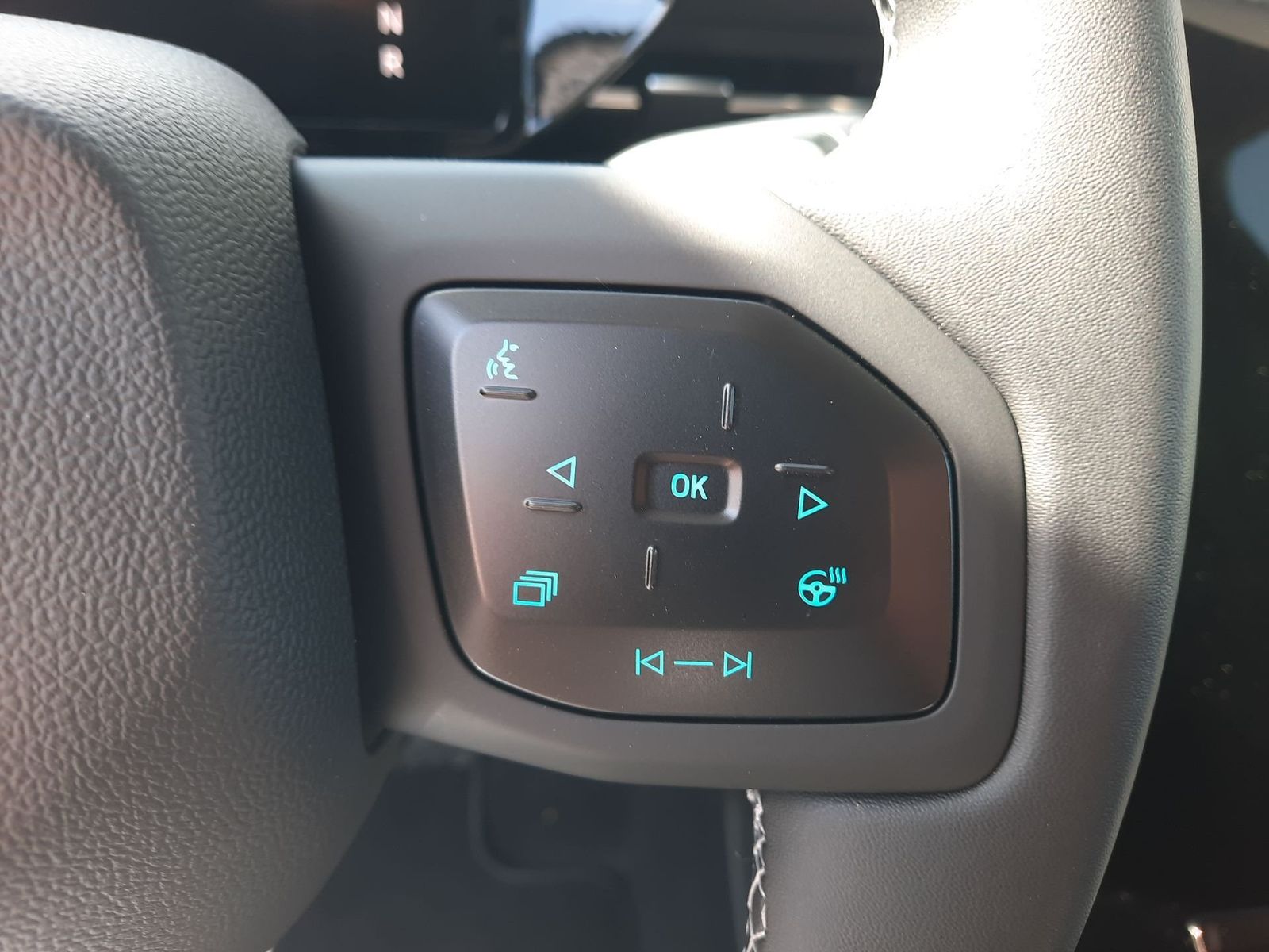 Ford Explorer - Bild 17