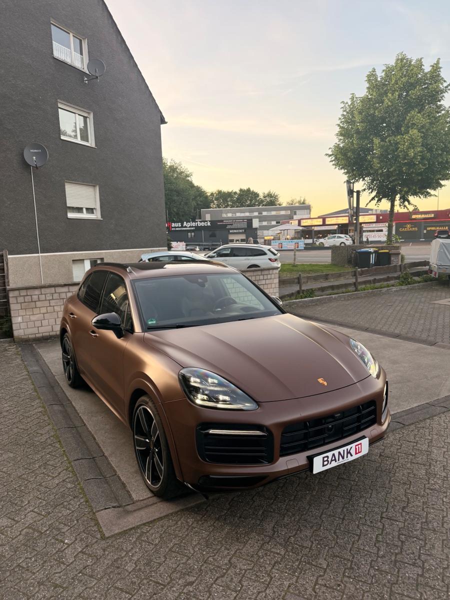 Porsche Cayenne E-Hybrid Approved-2027  19% MwST 2.Hand