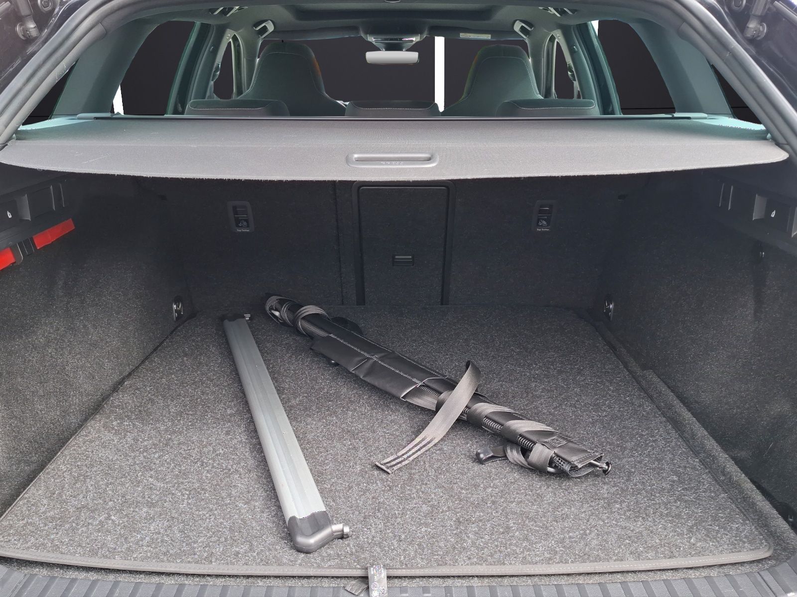 Fahrzeugabbildung SKODA Octavia Combi TSI Sportline  DSG 4x4 LED Pano GR