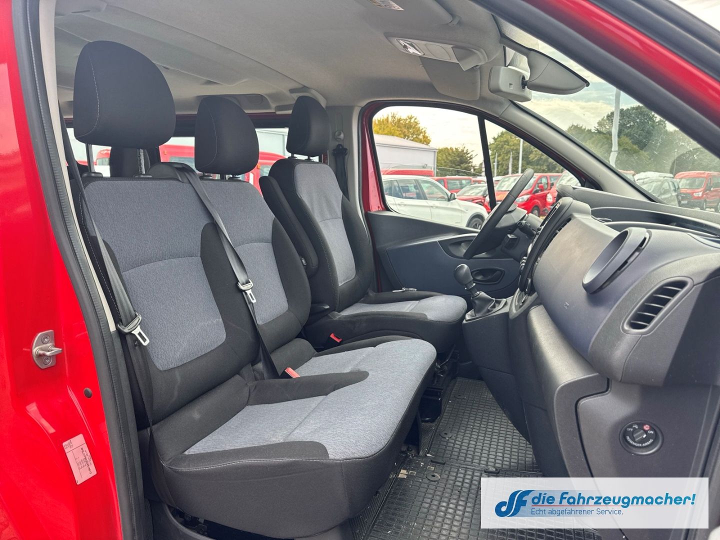 Fahrzeugabbildung Opel Vivaro B Kombi 9Si. L1H1 2,7t *8136 *EXPORT