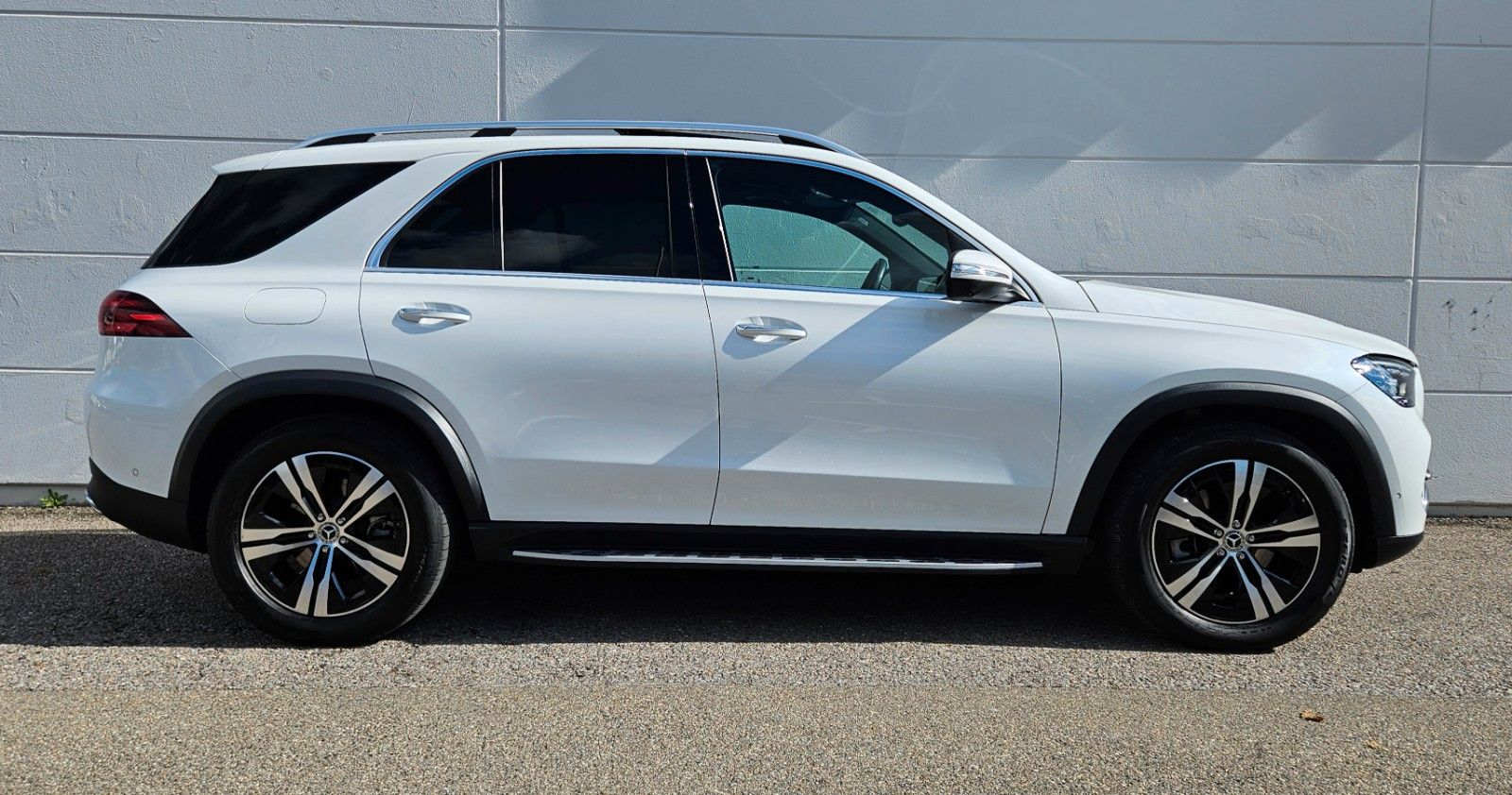 Mercedes-Benz GLE 300d 4M 7-SITZ PANO AIRM BUR HUD BELÜFT 360 foto 5