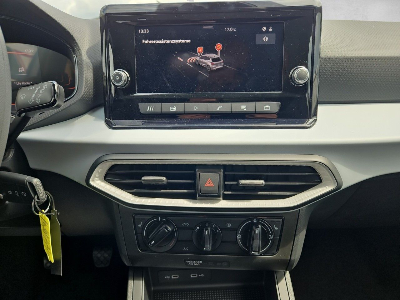 Fahrzeugabbildung SEAT Ibiza Reference Klima,Smart-Link,LED
