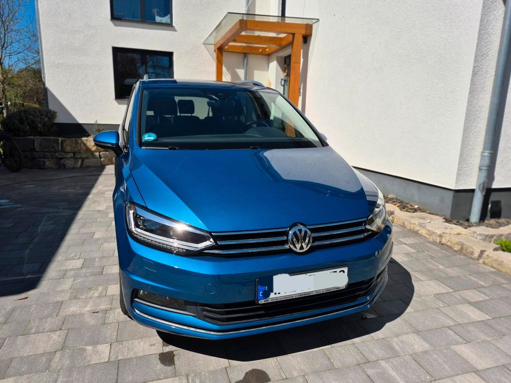 Image of Volkswagen Touran