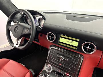 2010 Mercedes-BENZ SLS AMG — фото 10