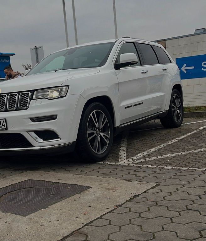 Image of Jeep Grand Cherokee