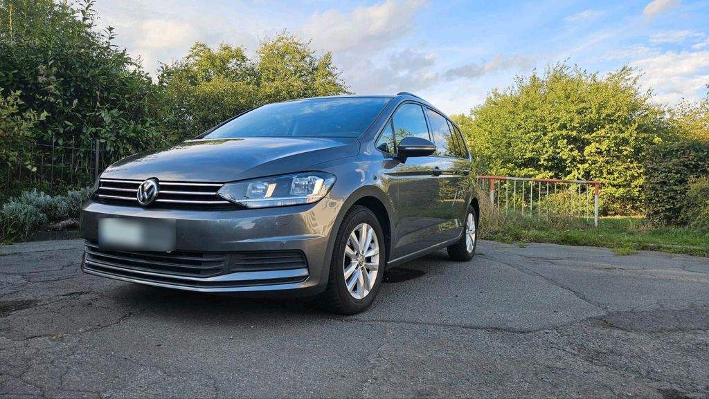 Image of Volkswagen Touran