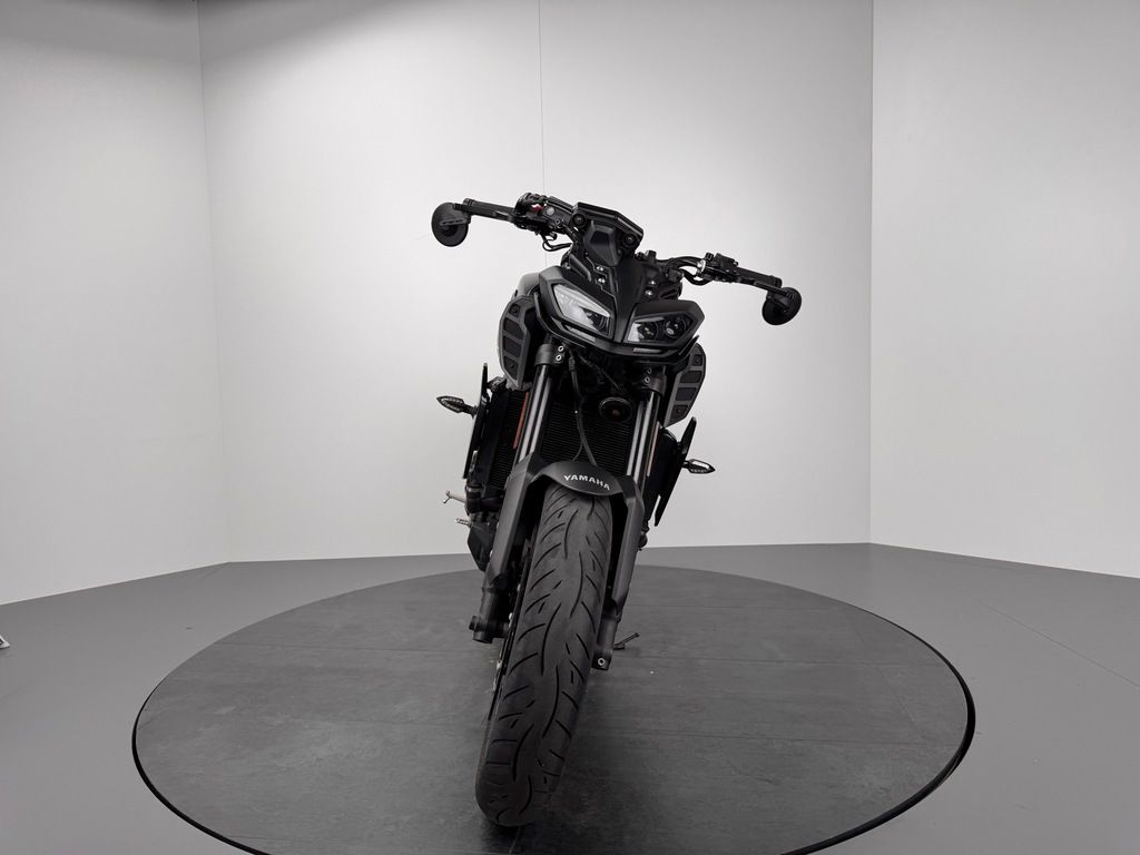 Fahrzeugabbildung Yamaha MT-09 *IXIL-ABGASANLAGE *WILBERS FEDERBEIN