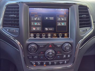 Jeep Grand Cherokee 3.0 CRD Overland*PANO*LED*APPLE