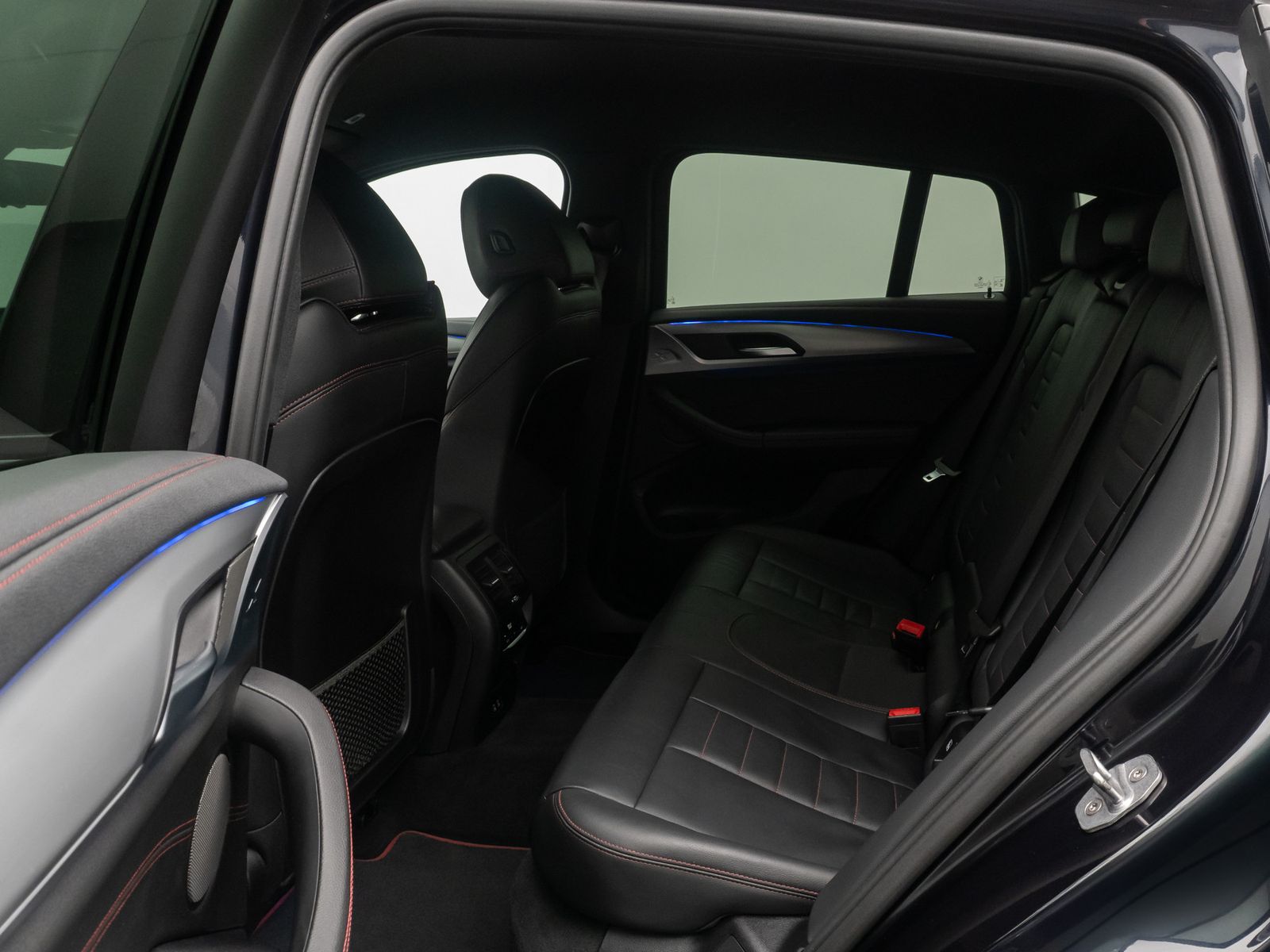 Fahrzeugabbildung BMW X4 M40i Kamera DAB HUD Memory Komfort H/K 20Zoll