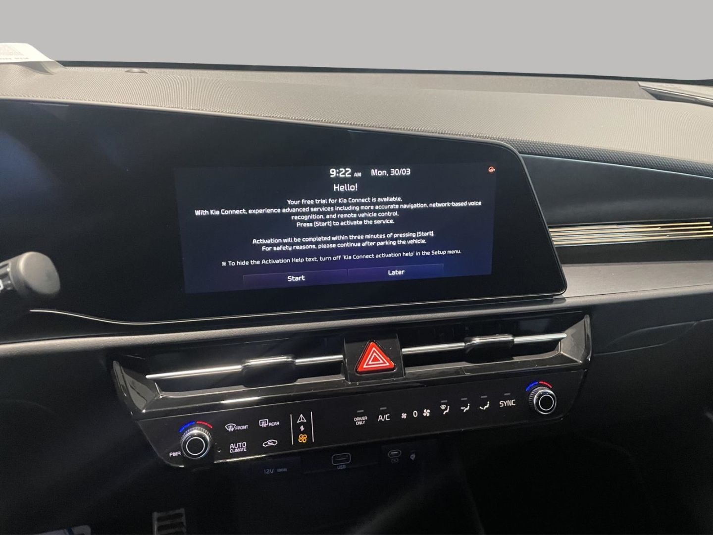 Fahrzeugabbildung Kia Niro Hybrid Spirit HUD Navi HarmanKardon Klimasi