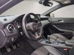MERCEDES-BENZ A 200 BlueEfficiency~HarmannKardon~PDC V+H~Navi