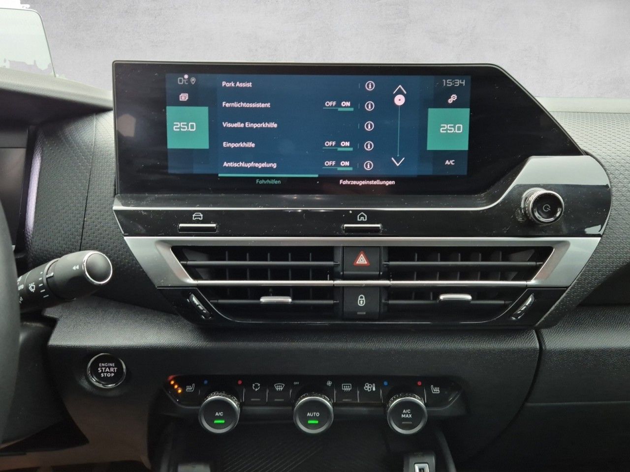 Fahrzeugabbildung Citroën C4 Lim. ë- Shine - viele Extras