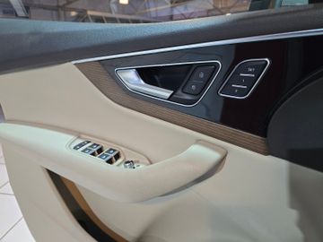 Audi Q7 - 11