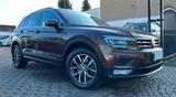 Volkswagen TIGUAN COMFORTLINE*4x4*MASSAGE-ACC-KAMERA-ALCANT - Volkswagen Tiguan mit Diesel-Antrieb: Automatik