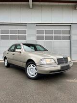 Mercedes-Benz C180 W202 - Mercedes-Benz C 180: W202