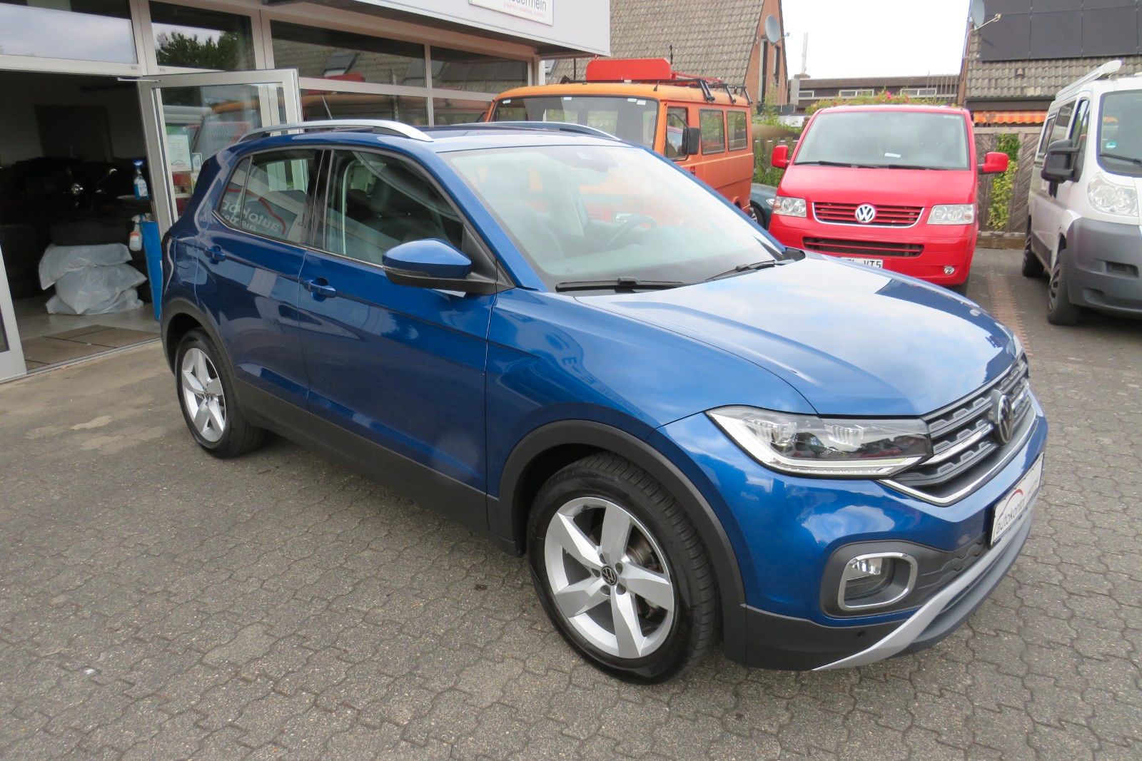 Fahrzeugabbildung Volkswagen T-Cross Highline DSG ACC NAVI AHK APP 1.HAND