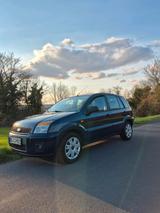 Ford Fusion 1,4 16v  Ambiente - Ford Fusion Ambiente mit Benzin-Antrieb