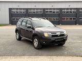 Dacia Duster I Laureate 4x4 - Dacia Duster: Limousine