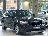 BMW X1 18i AUTOMATIK|ALLWETTER|EINPARKHILFE*ServiceN - gebrauchte BMW X1 aus dem Jahr 2012