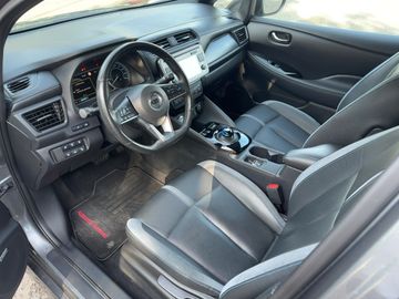 Nissan Leaf ZE1 40kWh TEKNA 122PS NAVI