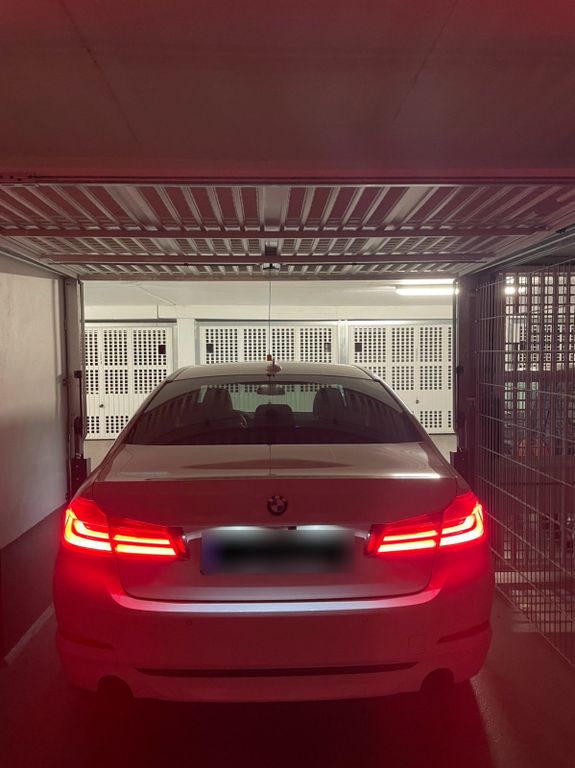 Image of BMW 530