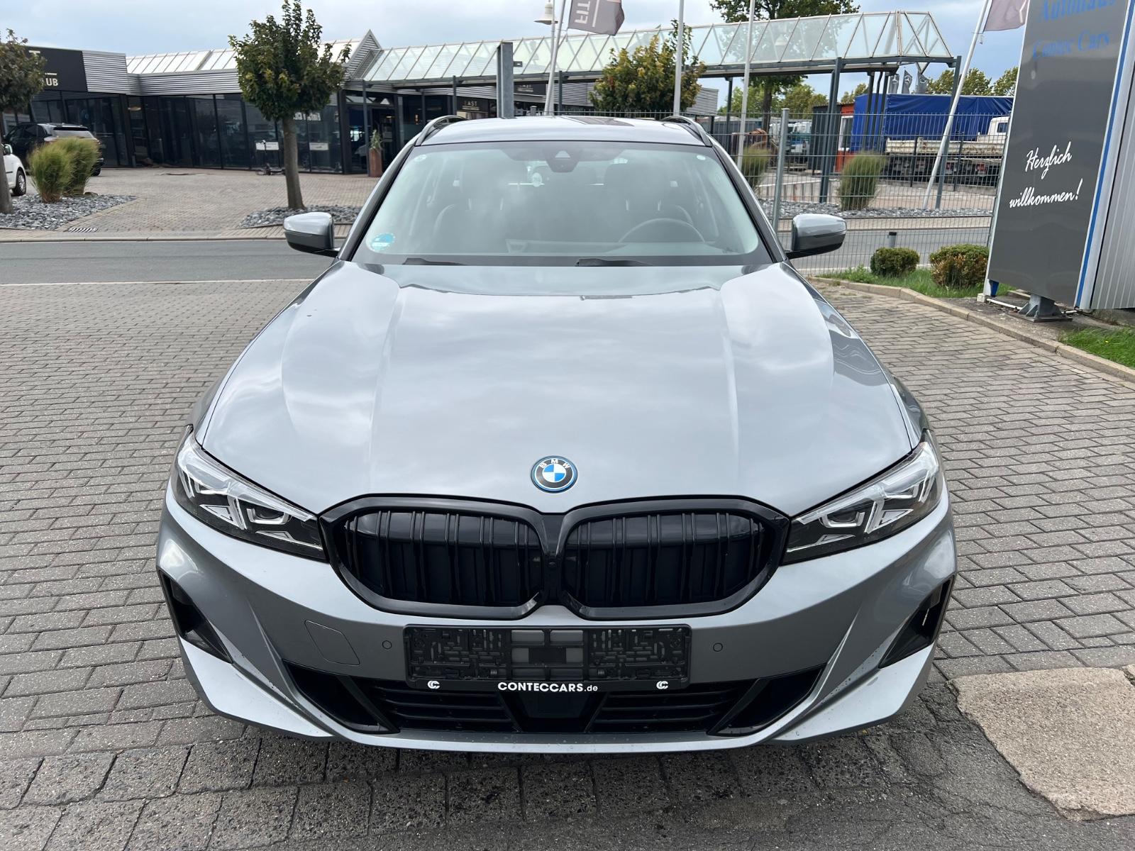 BMW 330e Touring ACC+AHK+Spur+Sportsitze Sensatec