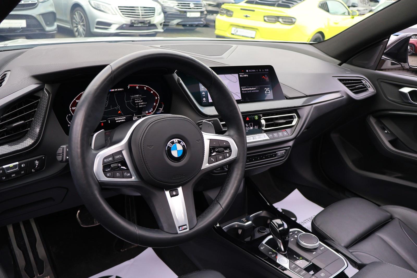 BMW M235i xDrive Gran Coupé/LED/RFK/HIFI/CARPLAY