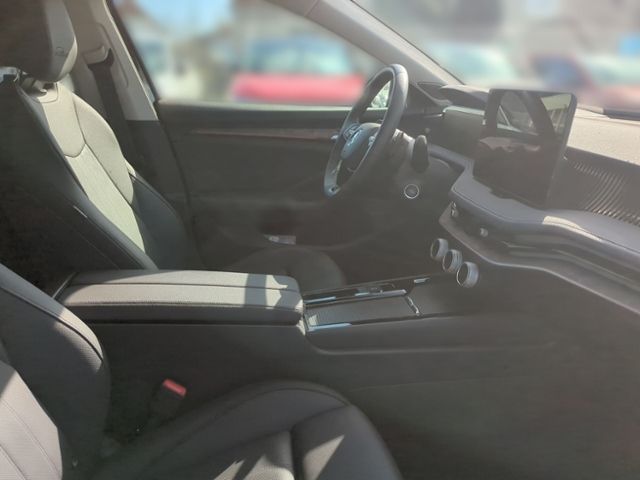 Fahrzeugabbildung SKODA Superb Combi 2.0 TDI DSG Laurin & Klement AHK ST