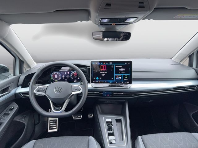 Golf VIII GOAL 1,5 l DSG eHybrid REAR VIEW AKH D