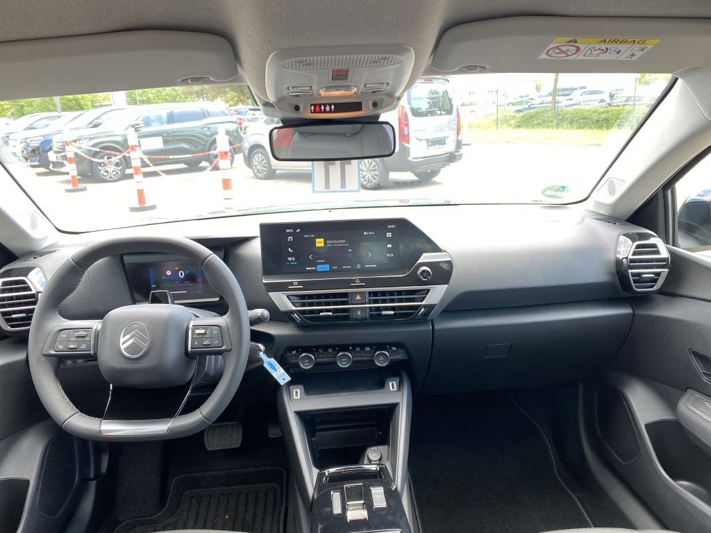 Fahrzeugabbildung Citroën C4 Hybrid 145 PLUS *Allwetterreifen*beh. Frontsc