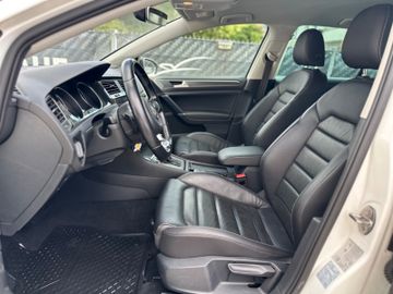 Volkswagen Golf - 12