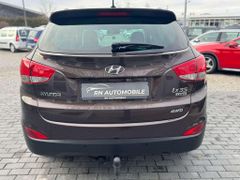 Fahrzeugabbildung Hyundai iX35 2.0 CRDi 4WD Automatik Premium AHK