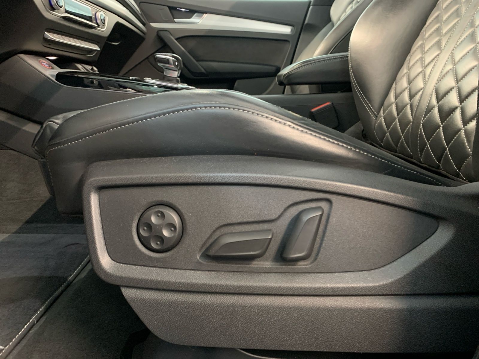 Audi SQ5 - Bild 22