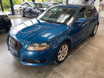 Audi A3 Sportback 1.6 Attraction *TEMPOMAT*SZHZ*KLIMA