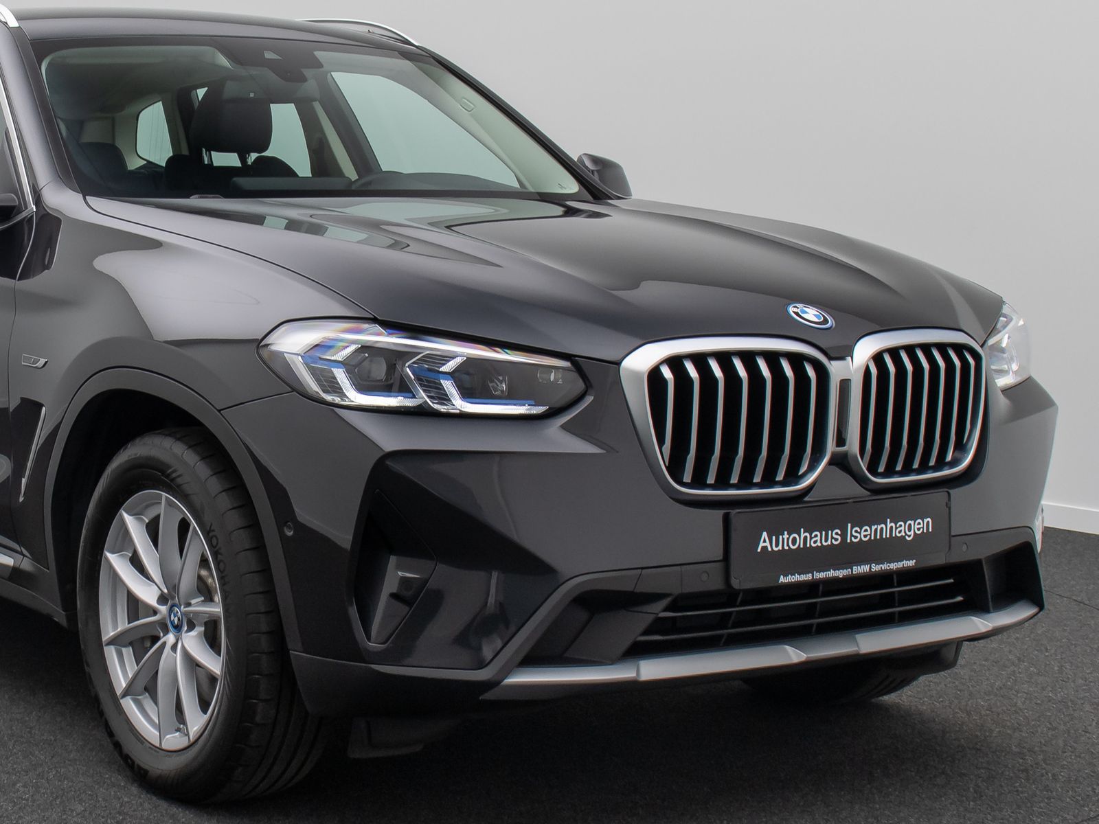 Fahrzeugabbildung BMW X3 xD30e DAB HUD Kamera AHK Laser Sportsitz HiFi