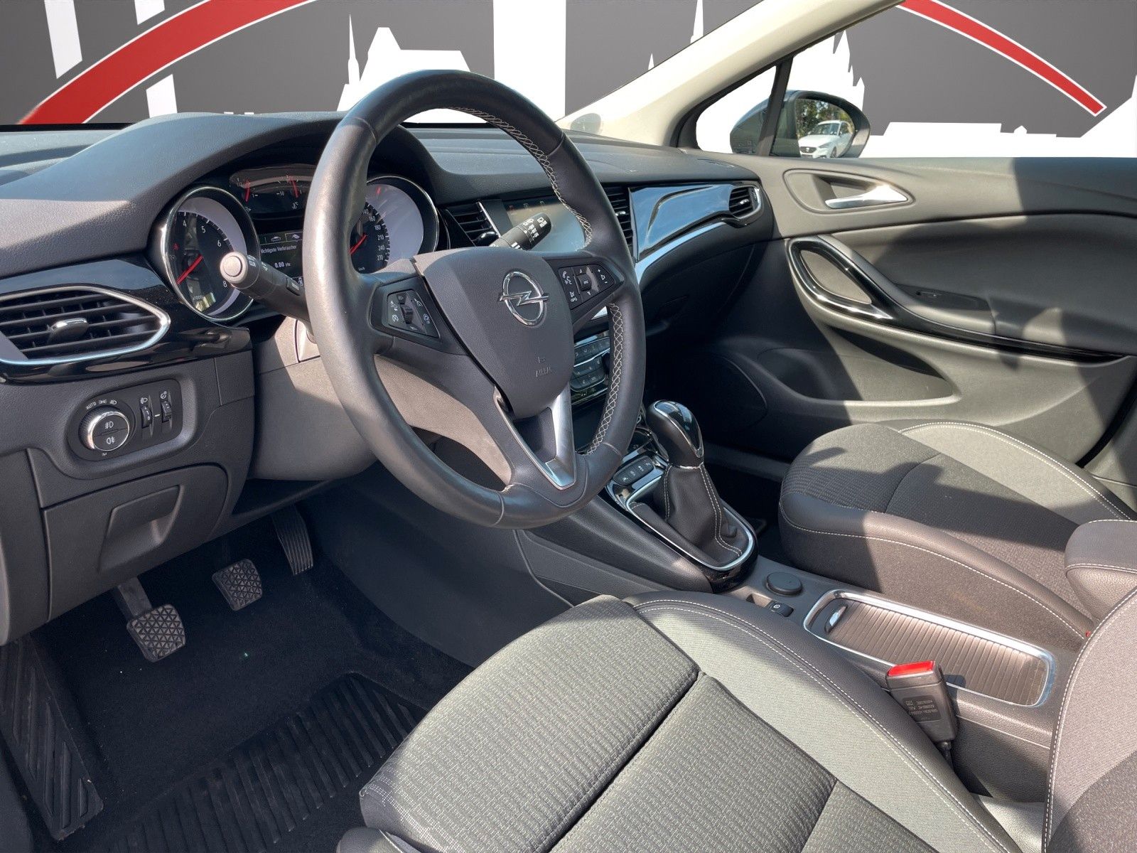 Fahrzeugabbildung Opel Astra Kombi 1.2 Elegance /LED/NAV/SHZ/AWR