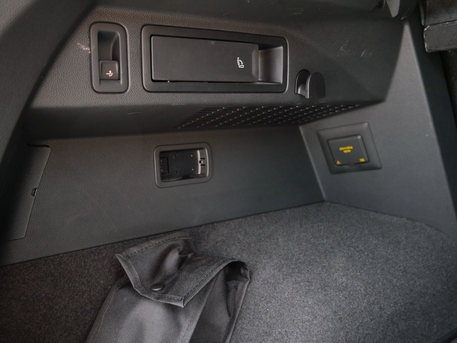 Volkswagen Tiguan - Bild 23