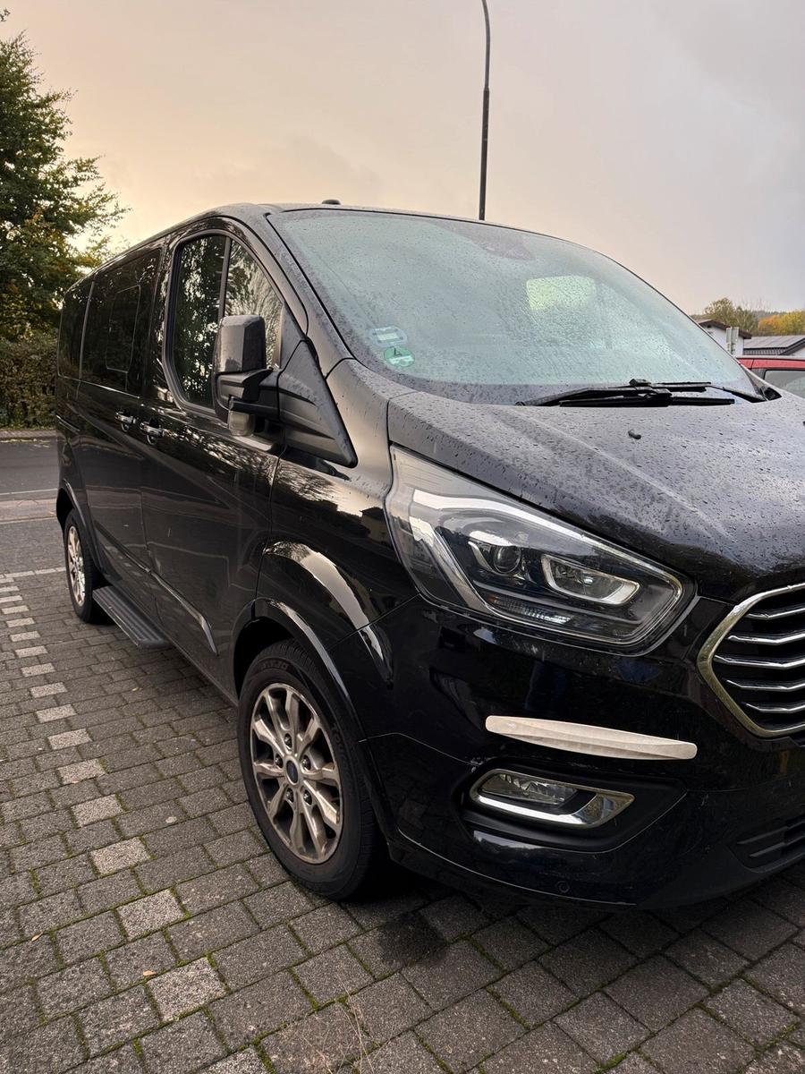 Ford Tourneo Custom