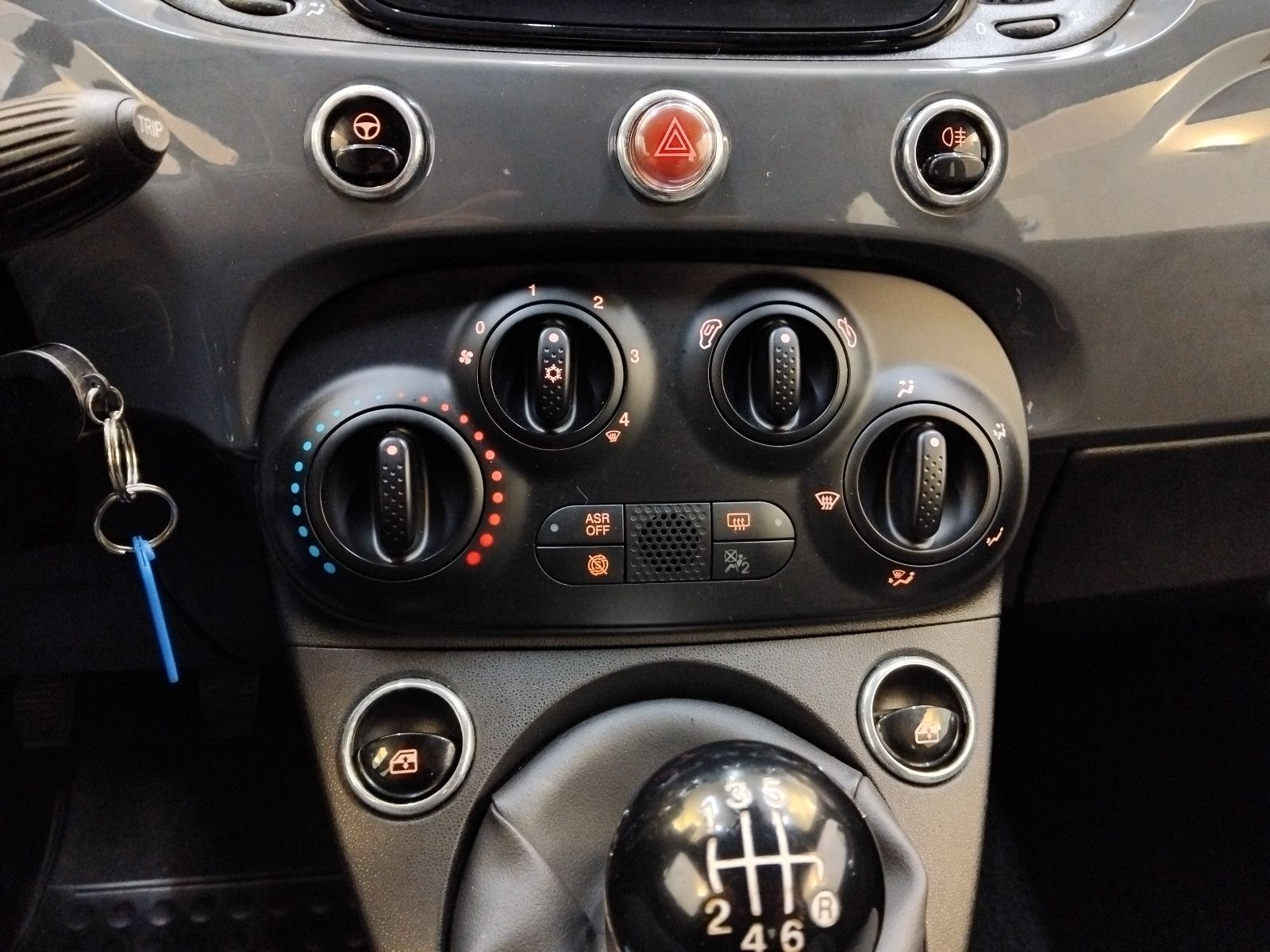 Fiat 500 (04/2021, Benzin)