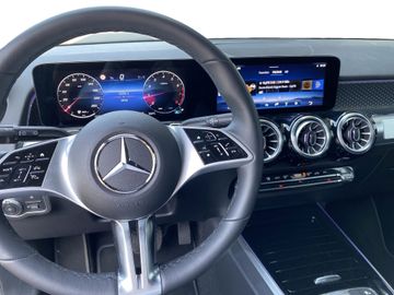 Mercedes GLB 200 - 8
