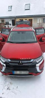Mitsubishi auto Mitsubishi outlander - Mitsubishi Plug-in Hybrid Outlander von privat
