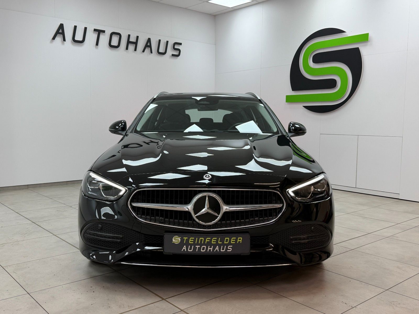 Mercedes-Benz C 220 d Avantgarde / LED / RKAM / T-LEDER /  SHZ imagem 2