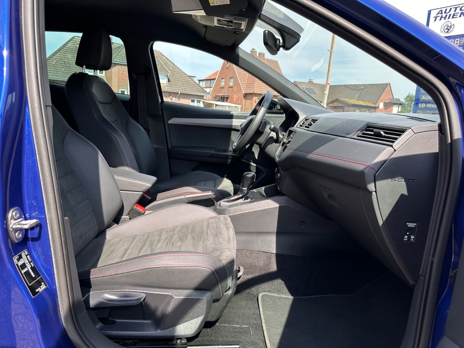 Fahrzeugabbildung SEAT Ibiza Black Edition 1.0 TSI DSG ACC/Navi/RFK/APP
